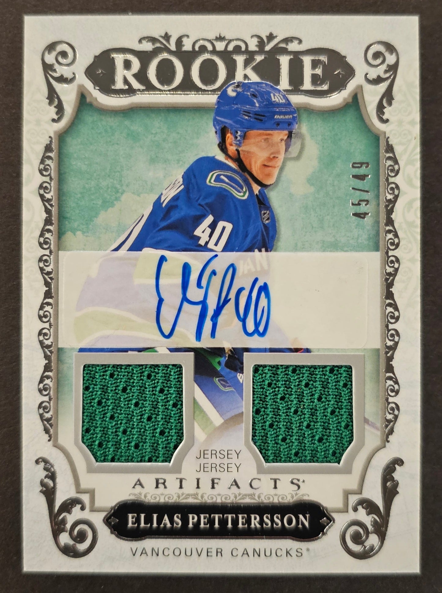 Elias Pettersson Rookie Dual Jersey Auto /49 - 2018/19 Artifacts
