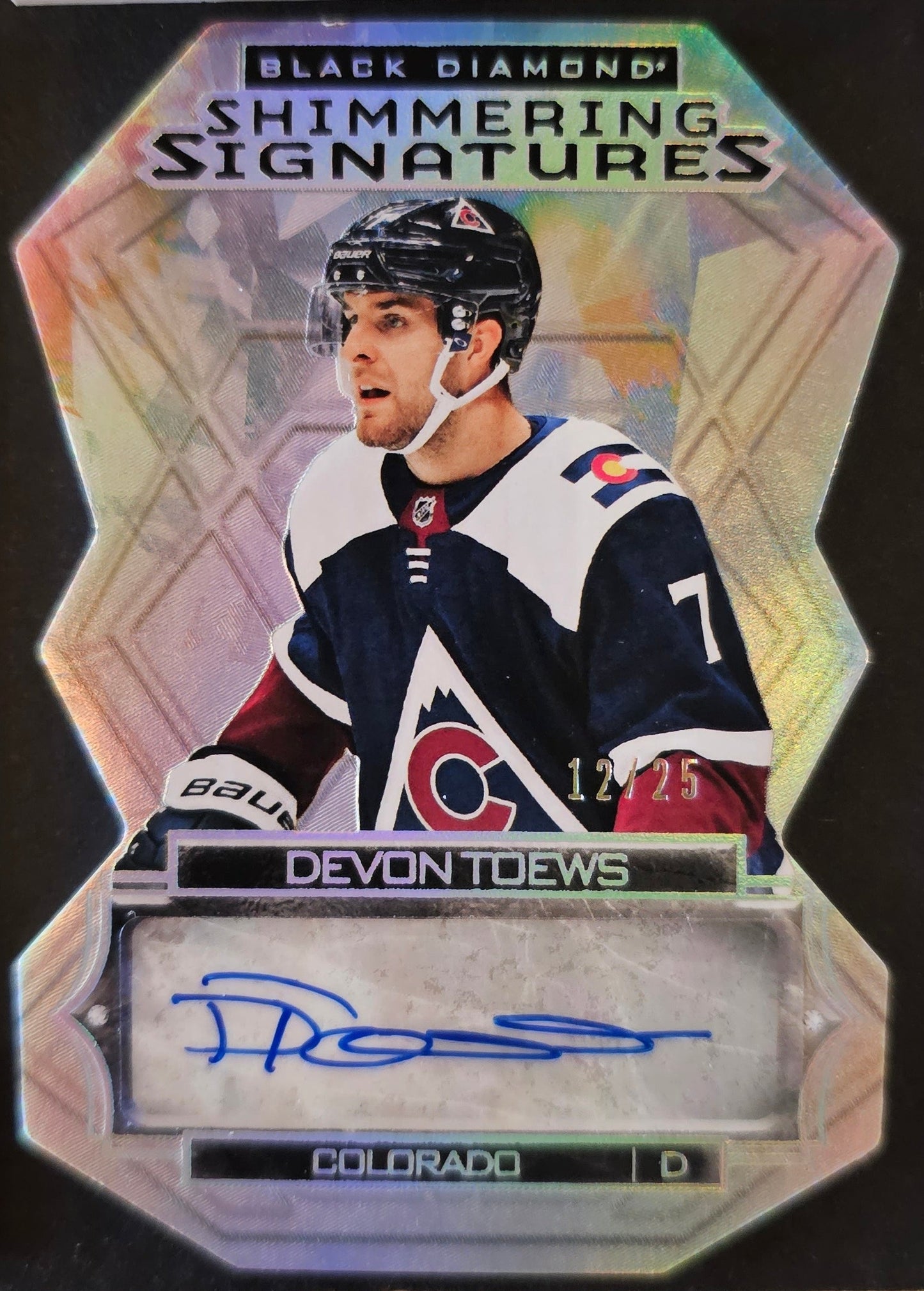 Devon Toews Shimmering Signatures Auto - Spectrum Parallel /25 - 2022/23 Black Diamond