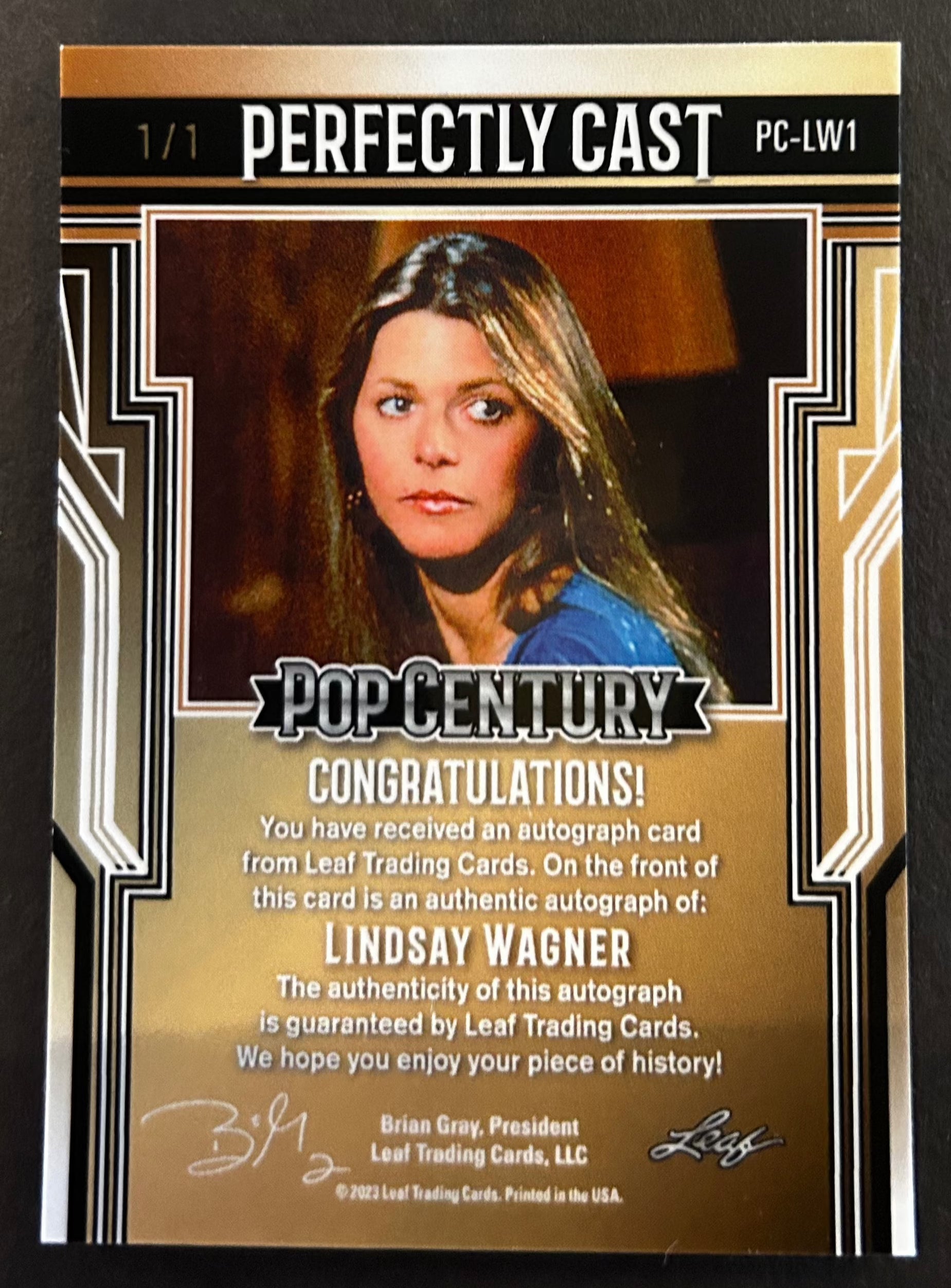 Lindsay Wagner Perfectly Cast Auto 1/1 Purple - 2023 Leaf Pop Century