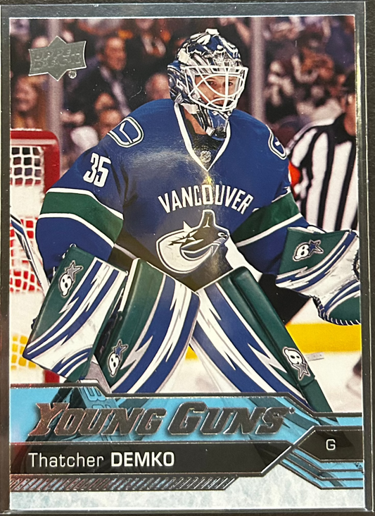 Thatcher Demko Young Guns Rookie #472 - 2016/17 Series 2