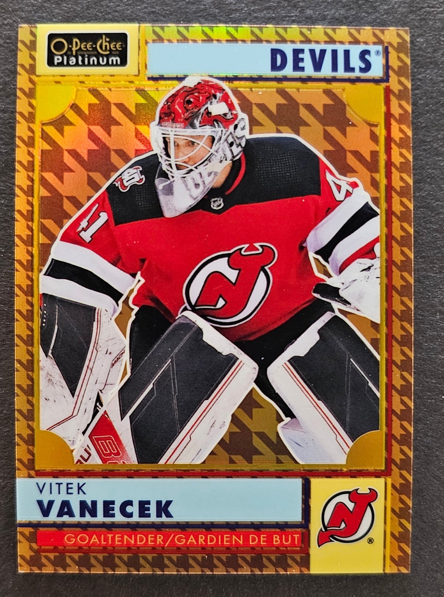 Vitek Vanecek Retro Houndstooth /15 - 2022/23 O-Pee-Chee Platinum