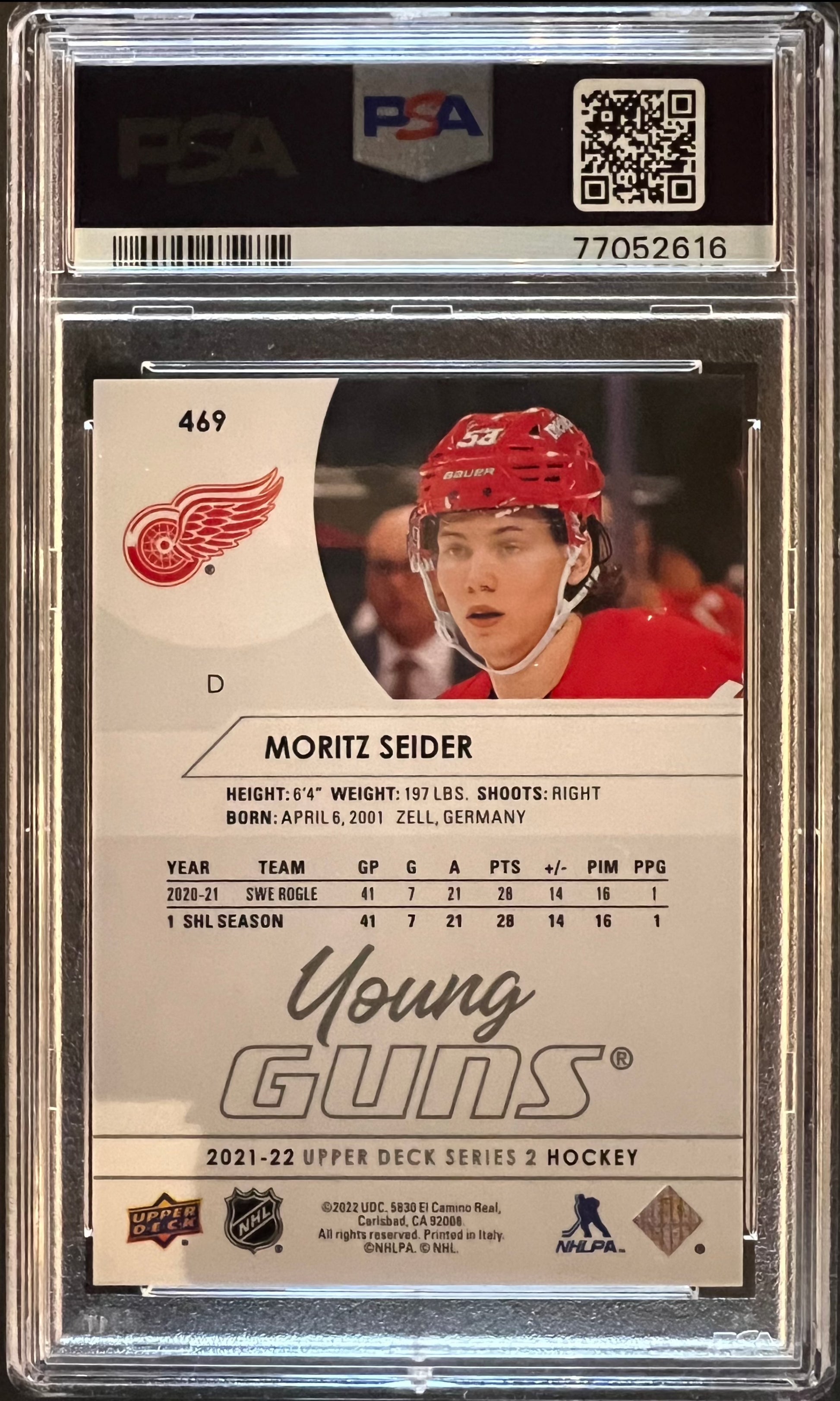 Moritz Seider Young Guns (Rookie) #469 Graded PSA 9 - 2021/22 Series 2