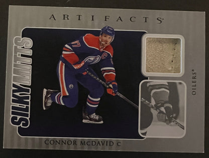 Connor McDavid Silky Mitts Glove Insert - 2023/24 Artifacts