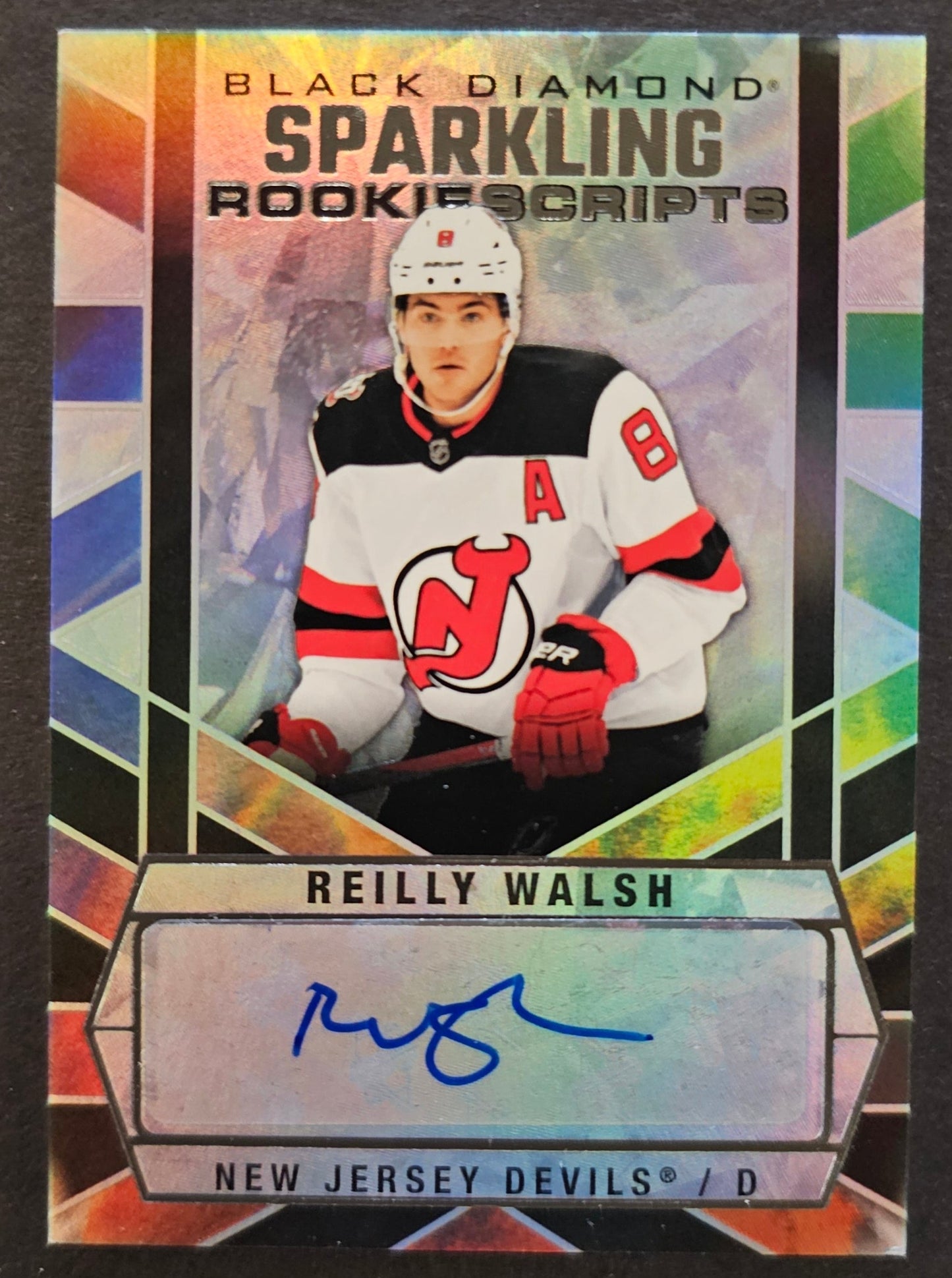 Reilly Walsh Sparkling Rookie Scripts Auto - 2022/23 Black Diamond