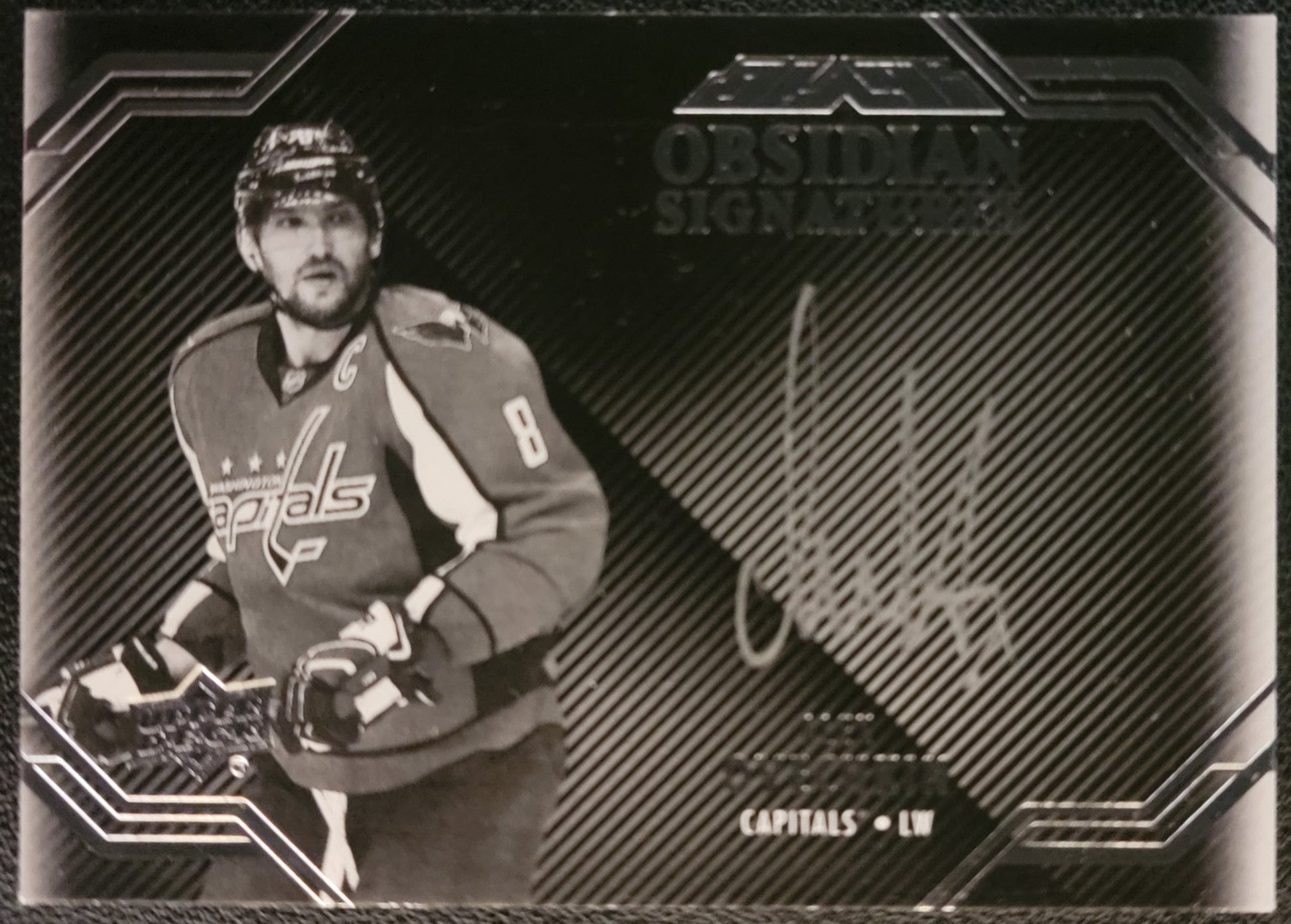 Alex Ovechkin Obsidian Signatures Autograph - 2016//17 UD Black